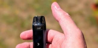 Elf Bar ELFX Mini Pod Kit Review: Giant Performance In A Small Package? elfbar elfx mini in hand