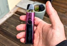 Geekvape Wenax Q Pro Review: Performance Meets Innovation Geekvape Wenax Q Pro in hand