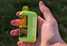 Reign Bar Mana 50K Review- Customise Your Flavour! reign bar mana 50 k in hand