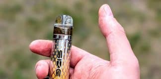 SKE CL2000 Review- Crystal Clear Elegant Vaping! ske cl2000 pod vape in hand